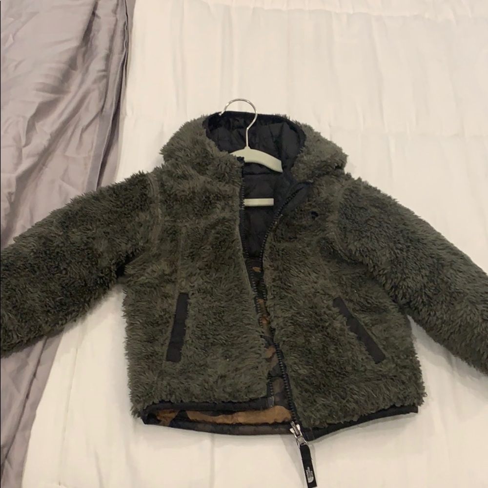 North face reversible puffer